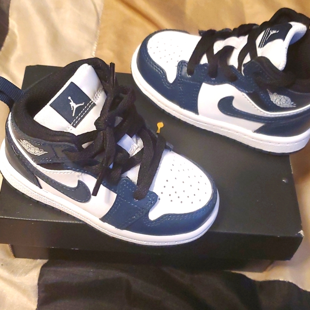 Toddler Jordan 1 Mid